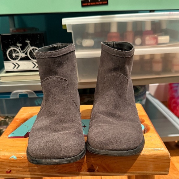 Aldo Shoes - Aldo Gray Ankle Boots